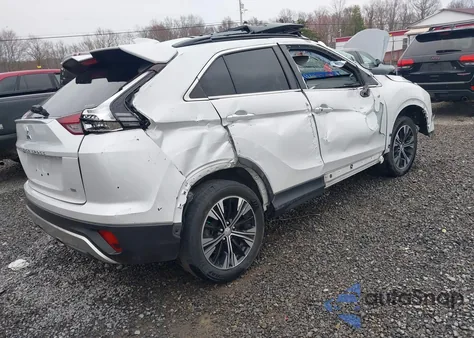 2022 Mitsubishi Eclipse Cross Se S-Awc/Se Special Edition S-Awc/Sel S-Awc/Sel Special Edition S-Awc z USA, uszkodzony, nr VIN JA4ATWAA3NZ046280